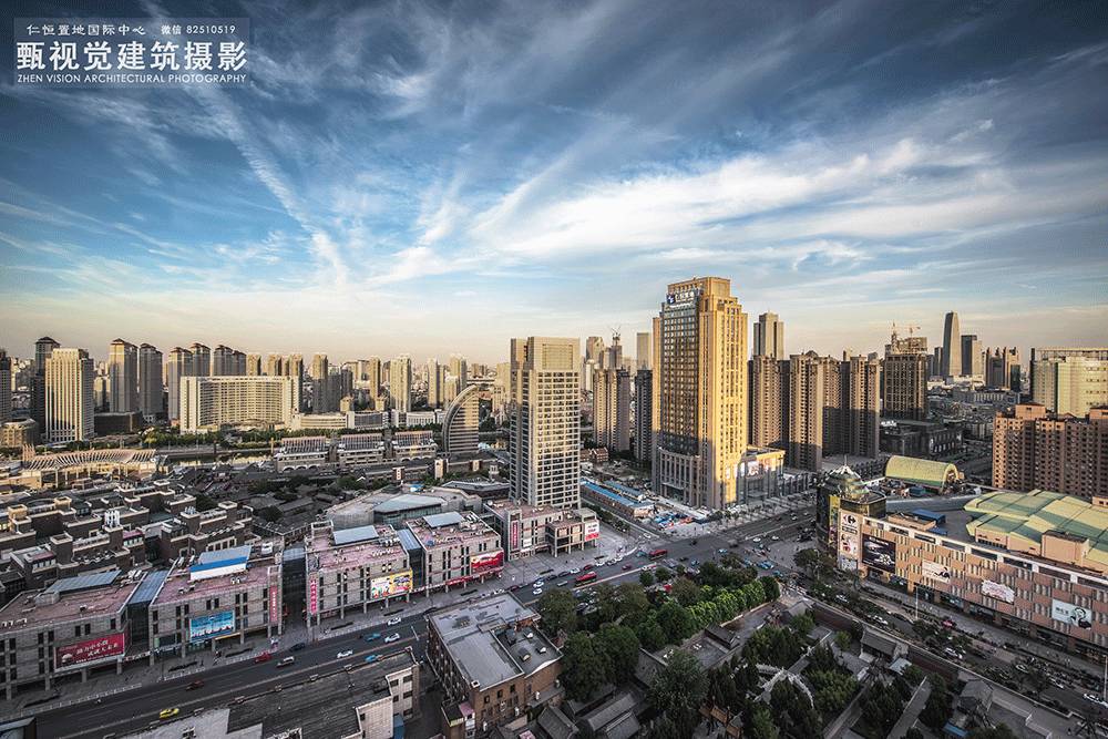仁恒置地广场，城市新地标，品质生活的引领者