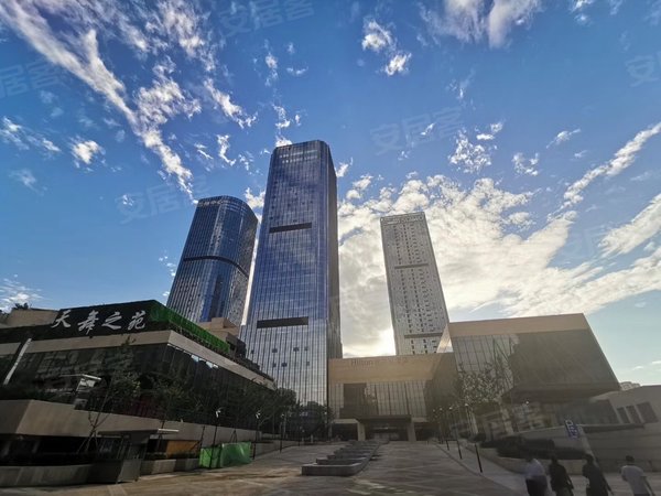 兰州西站，城市新地标下的租房指南
