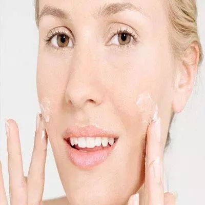 素颜霜的魅力与正确使用方法，打造自然无瑕美肌