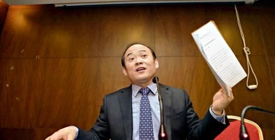 父亲坐过牢，孩子能否考公务员？——法律与现实的交织