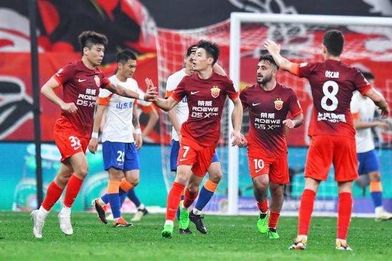 足球赛事中的四场进球彩与新浪爱彩的精彩对决