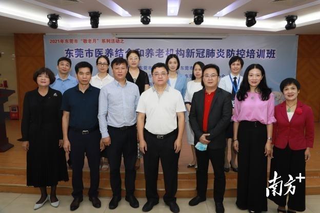 接种4针新冠疫苗，筑起免疫长城的坚实基石