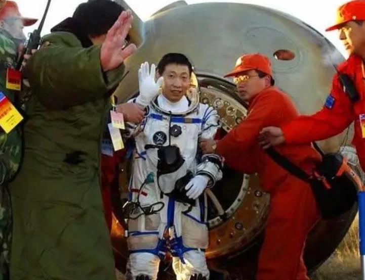 揭秘神舟19号，航天员的非凡之旅