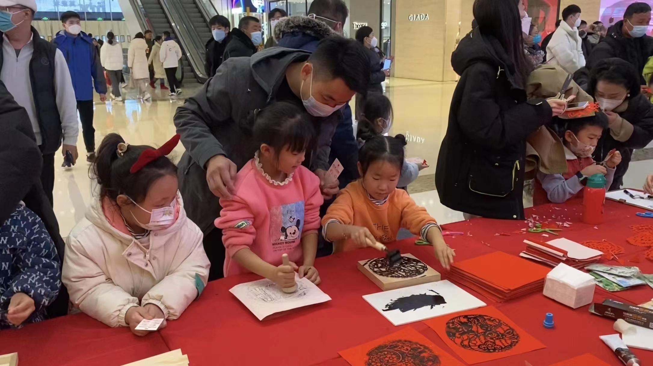 春满人间，生肖兔的温柔与希望春满人间是什么生肖准确的答案