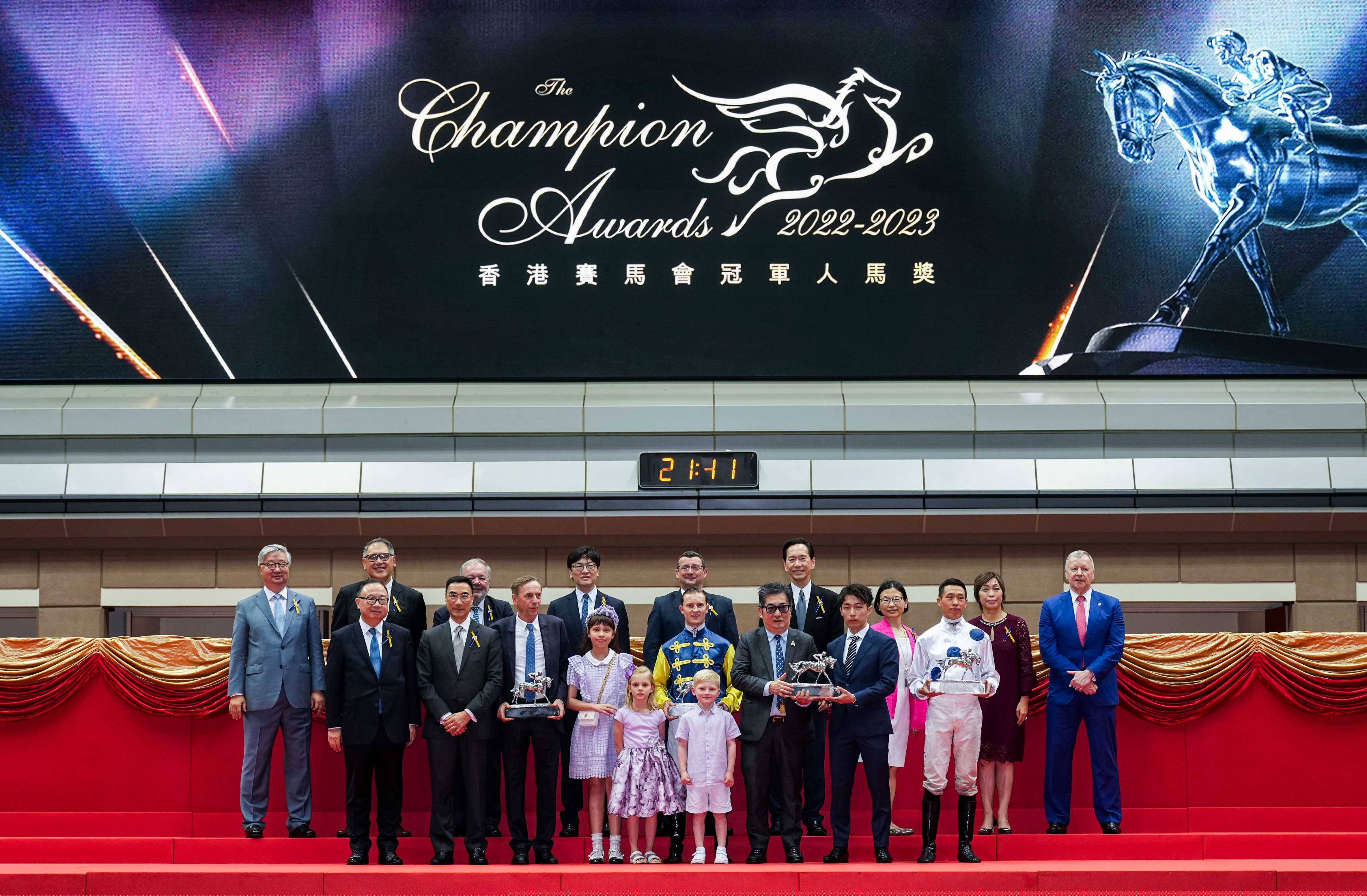 今期马会传真，揭秘香港赛马的魅力与文化今期马会传真内部封信