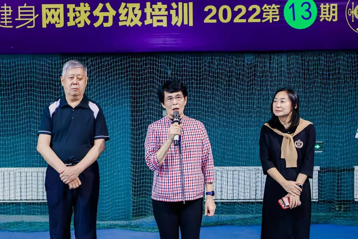 直播时代下的新风尚，香港马会开将结果实时呈现