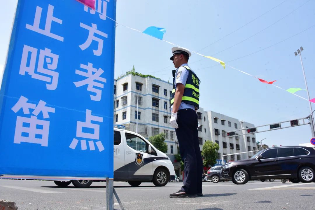 考场现2米3高考生，挑战与梦想的交响曲高考考场多少米禁止施工