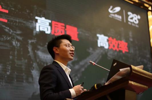 澳门风云榜论坛,网络风起云涌的岁月新澳门风云2025